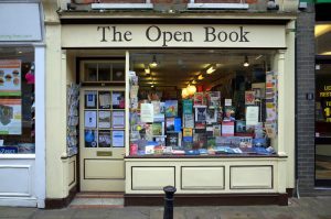 Online Book Stores Eligible for A Merchant Cash Advance