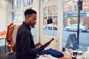 How to start up a clothes shop