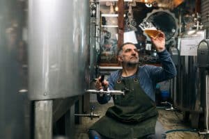 How much does it cost to build a microbrewery?