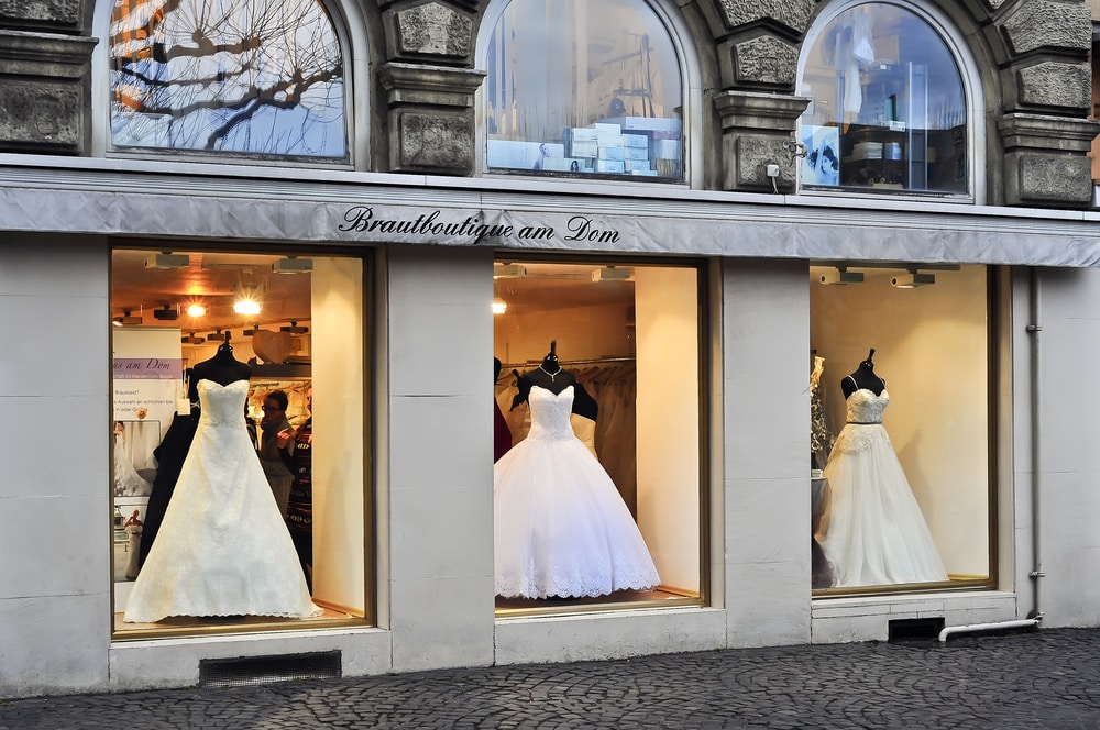How to start up a bridal shop business