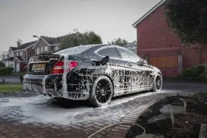 Starting a mobile car valeting business