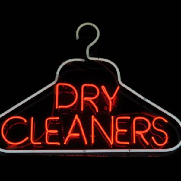 How to start up a dry cleaning business