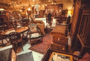 What licences does an antiques dealer need?