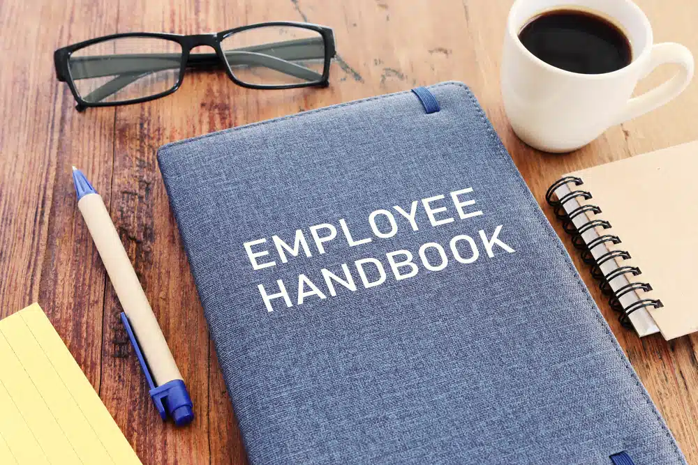 How to Create a Restaurant Employee Handbook