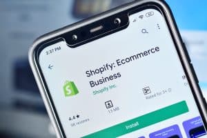 Can you get a loan for a Shopify store?